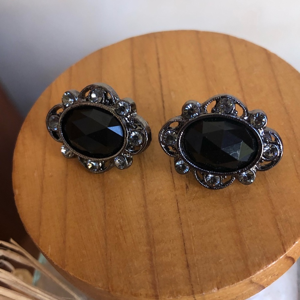 Vintage Black and Gray Crystal Clip Earrings